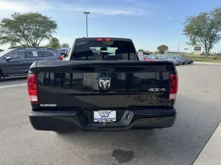 Ram 1500 2018 4x4 Express 4dr Quad Cab 6.3 ft. SB Pickup