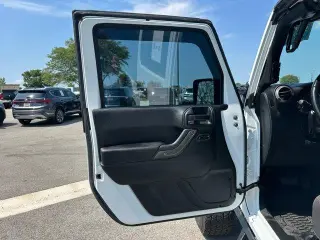 Jeep Wrangler JK Ilimitado 2018 4x4 Sport 4p SUV