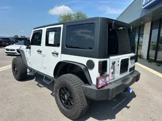 Jeep Wrangler JK Ilimitado 2018 4x4 Sport 4p SUV