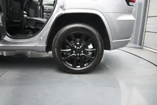 Jeep Grand Cherokee 2019 4x4 Laredo 4dr SUV
