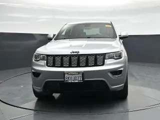 Jeep Grand Cherokee 2019 4x4 Laredo 4dr SUV