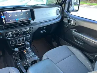 Jeep Wrangler 2025 4x4 Willys '41 4xe 4p SUV
