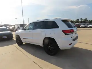 Jeep Grand Cherokee 2018 4x4 Laredo 4dr SUV