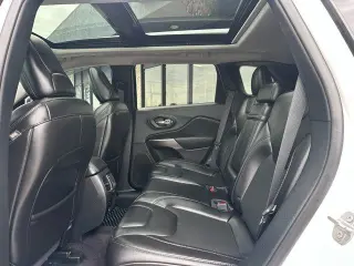 Jeep Cherokee 2019 4x4 Altitude 4p SUV