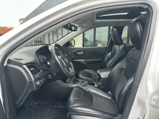 Jeep Cherokee 2019 4x4 Altitude 4p SUV