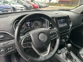 Jeep Cherokee 2019 4x4 Altitude 4p SUV