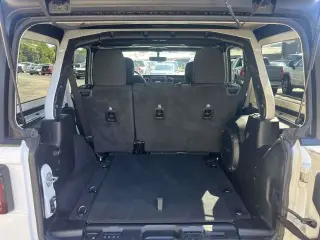 Jeep Wrangler Unlimited 2021 4x4 Sport 4 puertas SUV