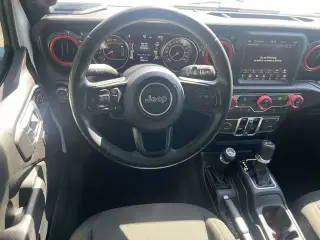 Jeep Wrangler Unlimited 2021 4x4 Sport 4 puertas SUV