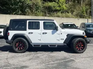 Jeep Wrangler Unlimited 2021 4x4 Sport 4 puertas SUV