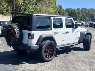 Jeep Wrangler Unlimited 2021 4x4 Sport 4 puertas SUV