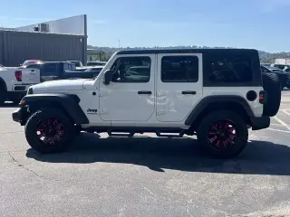 Jeep Wrangler Unlimited 2021 4x4 Sport 4 puertas SUV