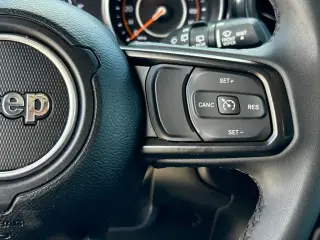 Jeep Wrangler 2023 4x4 Sport 4p SUV