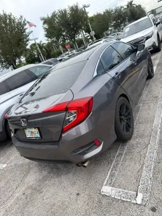Honda Civic 2016 LX 4dr Sedan CVT