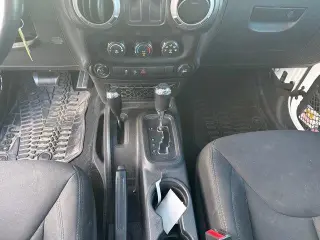 Jeep Wrangler 2015 4x4 Sport 2dr SUV