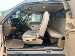 Dodge Ram 2500 1998 4dr ST 4WD Extended Cab LB