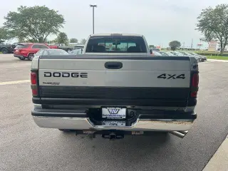 Dodge Ram 2500 1998 4dr ST 4WD Extended Cab LB