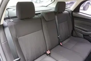 Ford Focus 2018 SE 4dr Hatchback