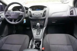 Ford Focus 2018 SE 4dr Hatchback