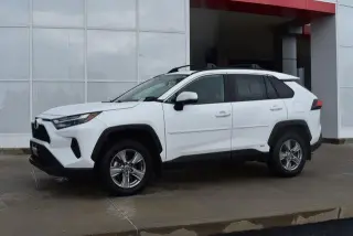 Toyota RAV4 Hybrid 2024 AWD XLE 4dr SUV