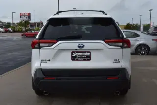 Toyota RAV4 Hybrid 2024 AWD XLE 4dr SUV