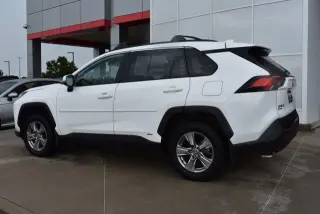 Toyota RAV4 Hybrid 2024 AWD XLE 4dr SUV