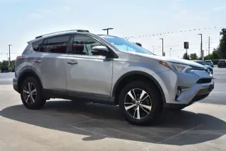 Toyota RAV4 2016 XLE 4dr SUV