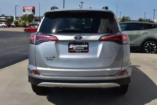 Toyota RAV4 2016 XLE 4dr SUV