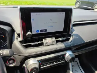Toyota RAV4 2023 XLE Premium SUV 4p.