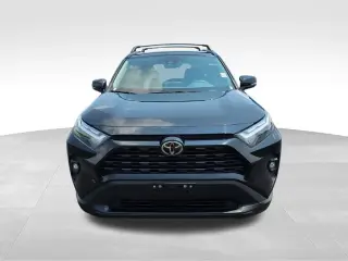 Toyota RAV4 2023 XLE Premium SUV 4p.