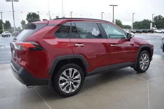 Toyota RAV4 2020 AWD Limited 4dr SUV