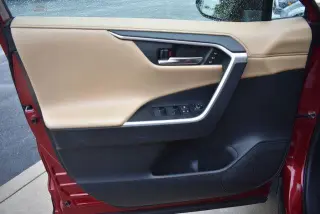 Toyota RAV4 2020 AWD Limited 4dr SUV