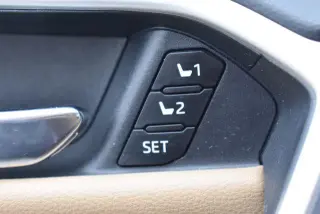 Toyota RAV4 2020 AWD Limited 4dr SUV