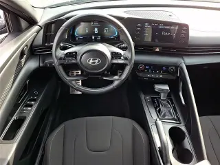 Hyundai ELANTRA 2025 SEL Sport Sedán 4p.