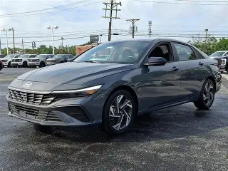 Hyundai ELANTRA 2025 SEL Sport Sedán 4p.