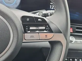 Hyundai ELANTRA 2025 SEL Convenience Sedán de 4 puertas