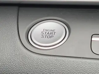 Hyundai ELANTRA 2025 SEL Convenience Sedán de 4 puertas