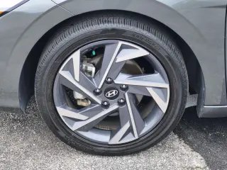 Hyundai ELANTRA 2025 SEL Convenience Sedán de 4 puertas