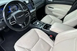 Chrysler 300 2021 AWD Touring 4dr Sedan