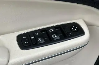 Chrysler 300 2021 AWD Touring 4dr Sedan