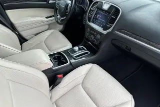 Chrysler 300 2021 AWD Touring 4dr Sedan