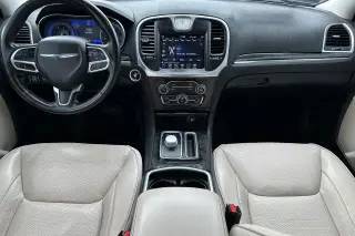 Chrysler 300 2021 AWD Touring 4dr Sedan