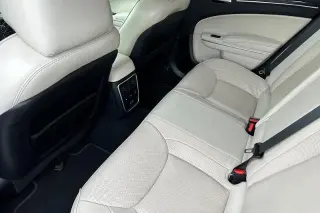 Chrysler 300 2021 AWD Touring 4dr Sedan