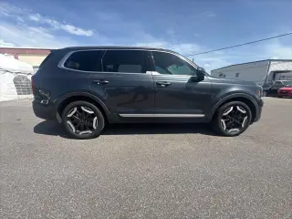 Kia Telluride 2023 AWD S 4p SUV