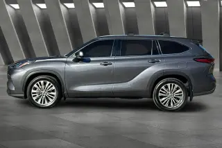 Toyota Highlander 2022 AWD Platinum 4dr SUV