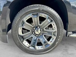 GMC Yukon 2017 4x4 Denali 4dr SUV