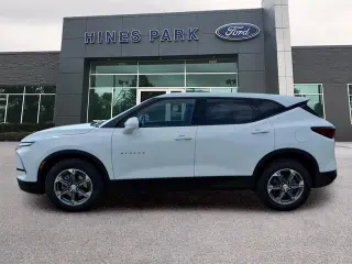 Chevrolet Blazer 2025 AWD LT 4dr SUV con paquete 2LT