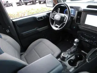 Ford Bronco 2022 4x4 Big Bend 4dr SUV
