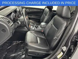Chrysler 300 2020 Touring 4dr Sedan