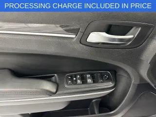 Chrysler 300 2020 Touring 4dr Sedan