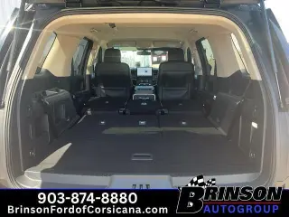 Ford Expedition 2022 4x2 XLT 4dr SUV
